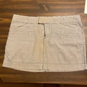Retro American Eagle blue/white pinstripe skirt front and back pockets size 10